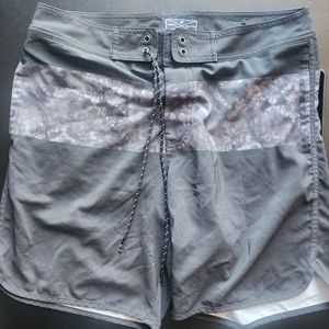 Men's American Eagle Unlined Swim Trunk (Medium)